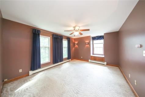 18000 W Western Reserve Road North Benton OH 44449