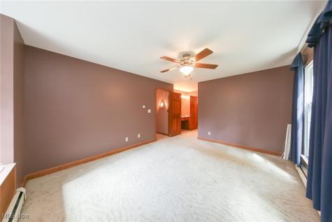 18000 W Western Reserve Road North Benton OH 44449