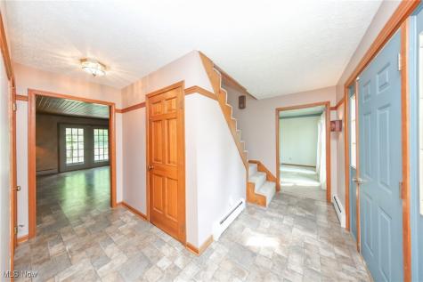 18000 W Western Reserve Road North Benton OH 44449