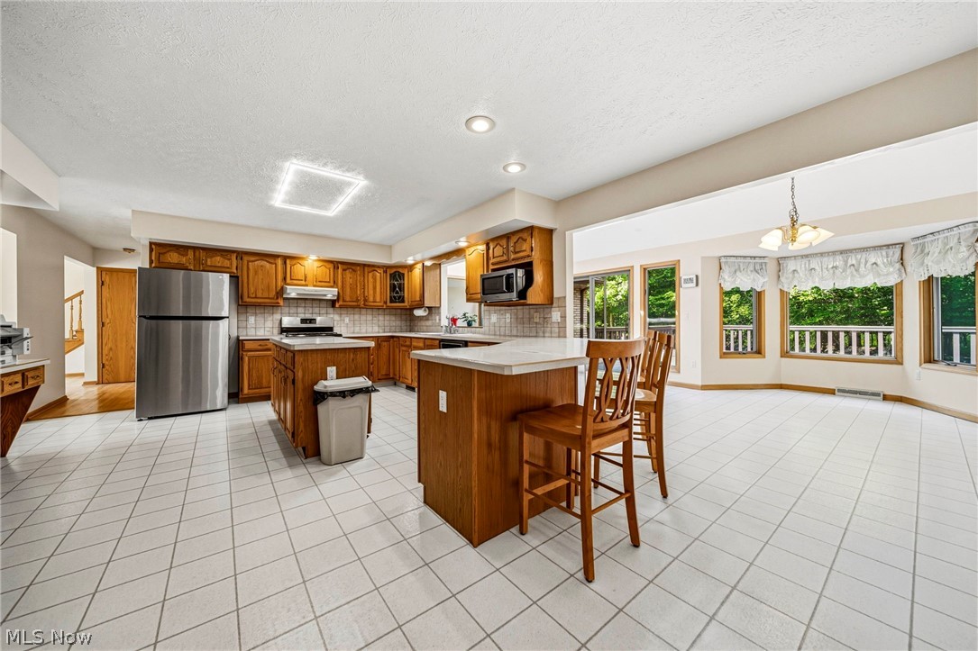 2898 Oakwood Drive Willoughby Hills OH 44094