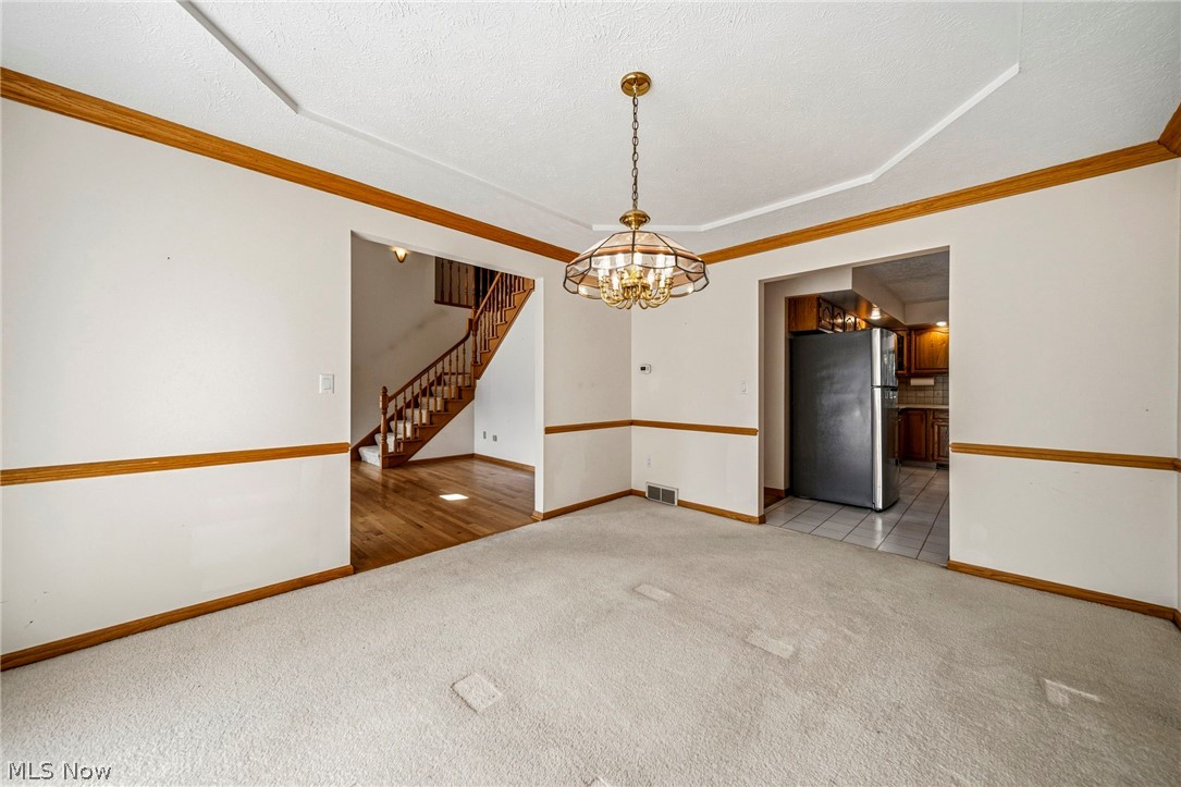 2898 Oakwood Drive Willoughby Hills OH 44094