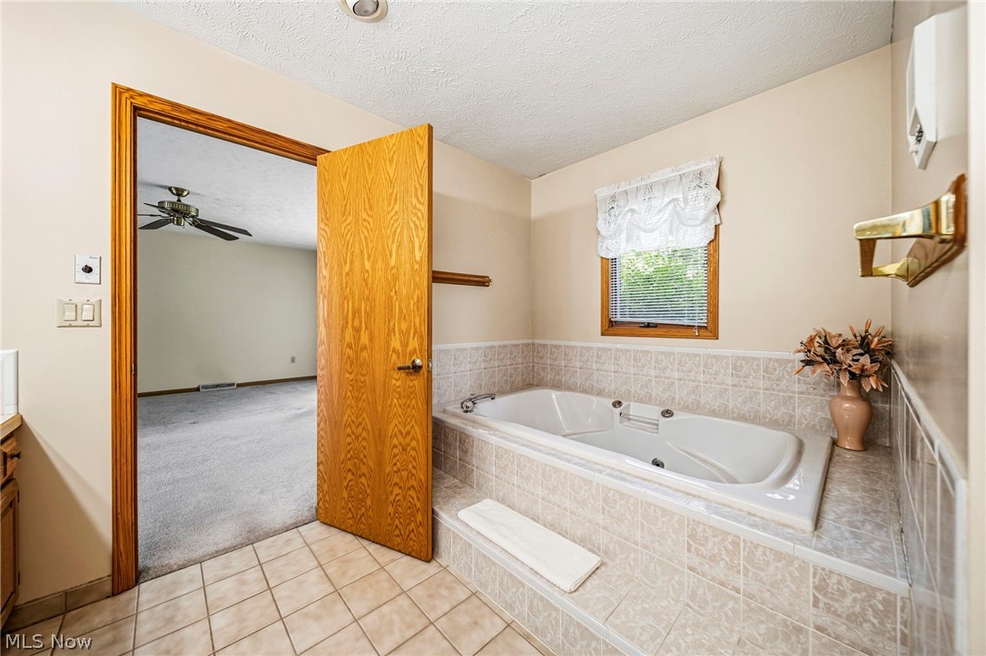 2898 Oakwood Drive Willoughby Hills OH 44094