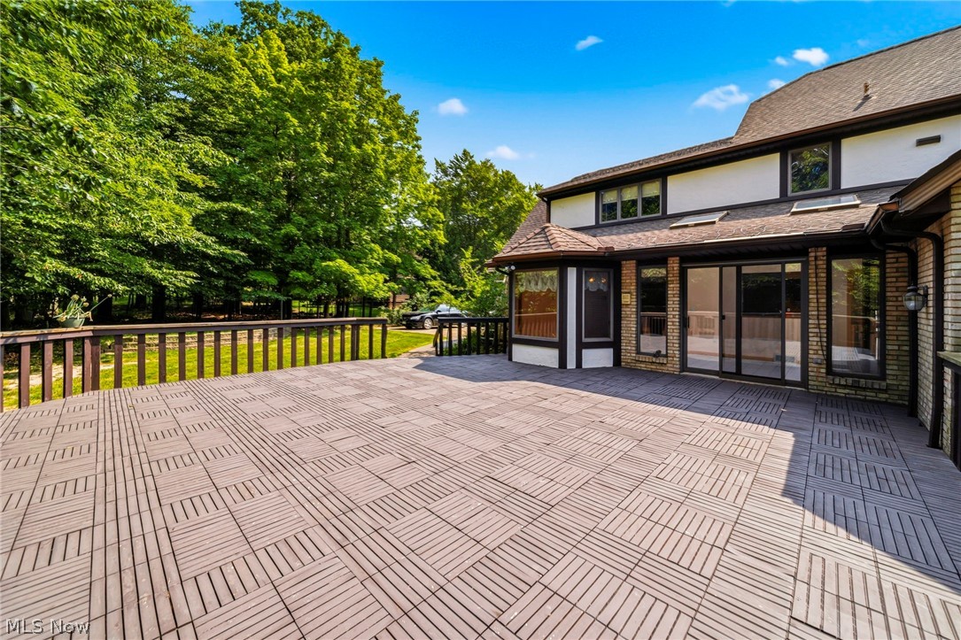 2898 Oakwood Drive Willoughby Hills OH 44094
