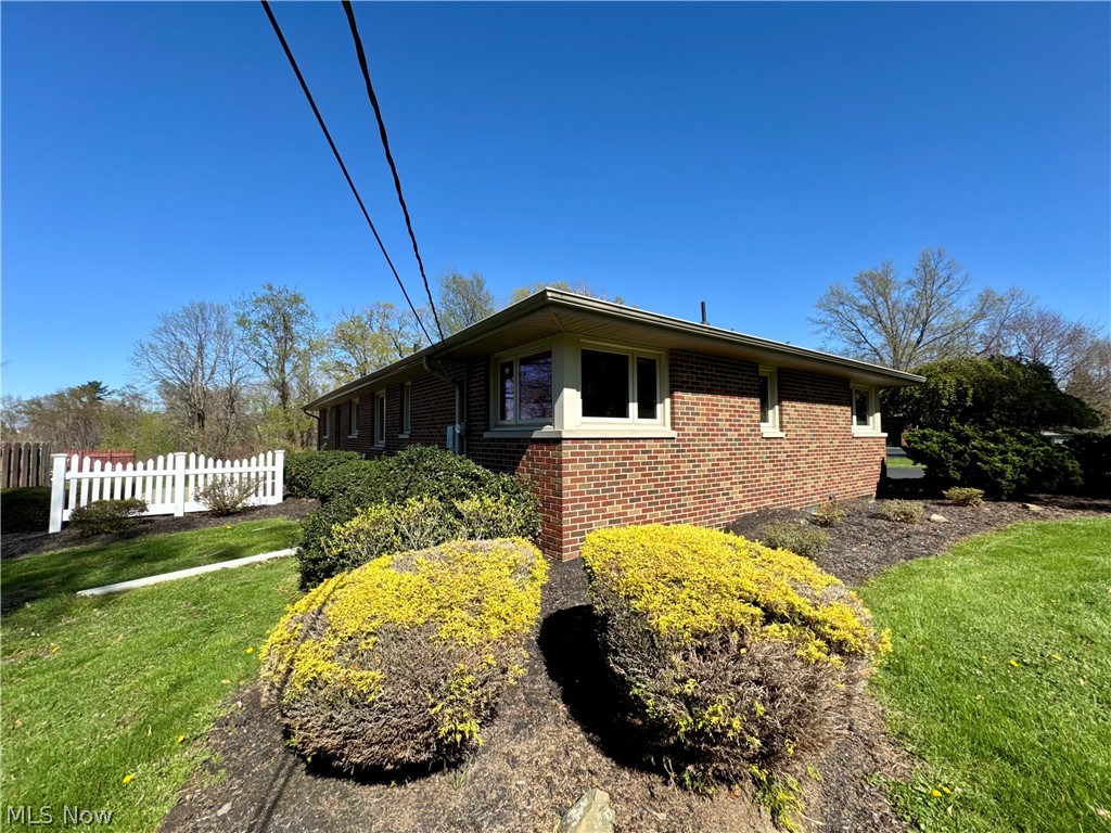 1648 Highland Lane Ashtabula OH 44004