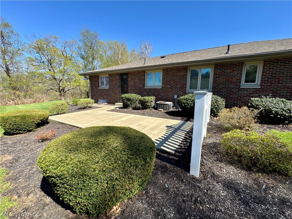1648 Highland Lane Ashtabula OH 44004