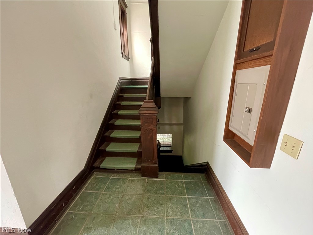 1205 Elm Street Youngstown OH 44505
