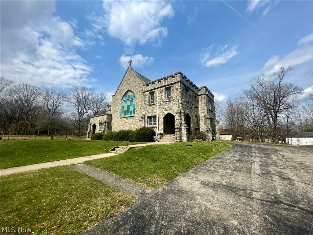 1205 Elm Street Youngstown OH 44505