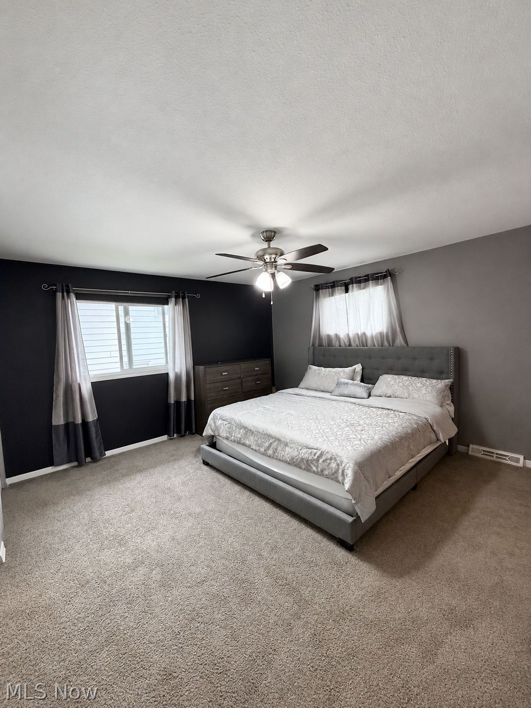 6137 Sherwood Drive North Olmsted OH 44070