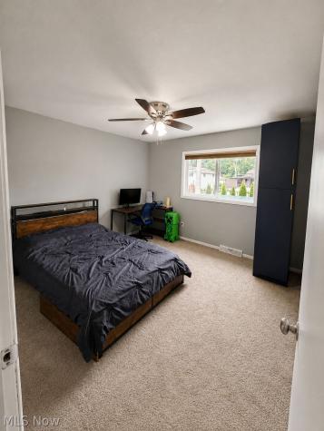 6137 Sherwood Drive North Olmsted OH 44070