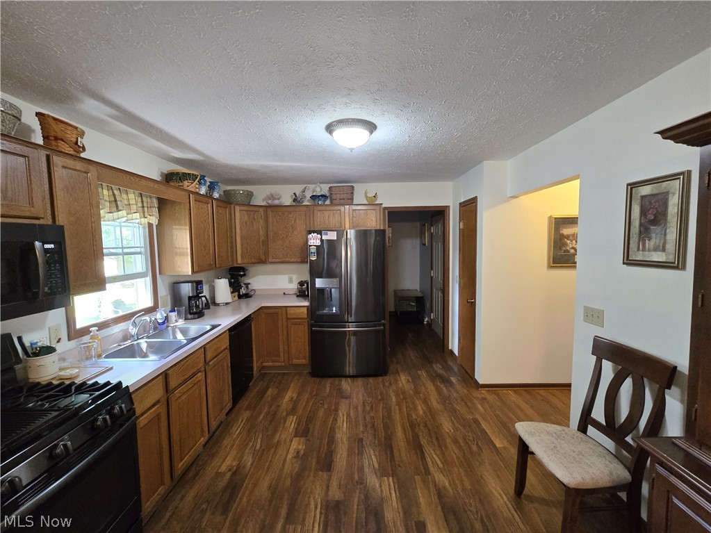 115 N Crestview Drive Creston OH 44217