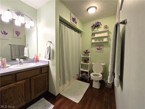 115 N Crestview Drive Creston OH 44217
