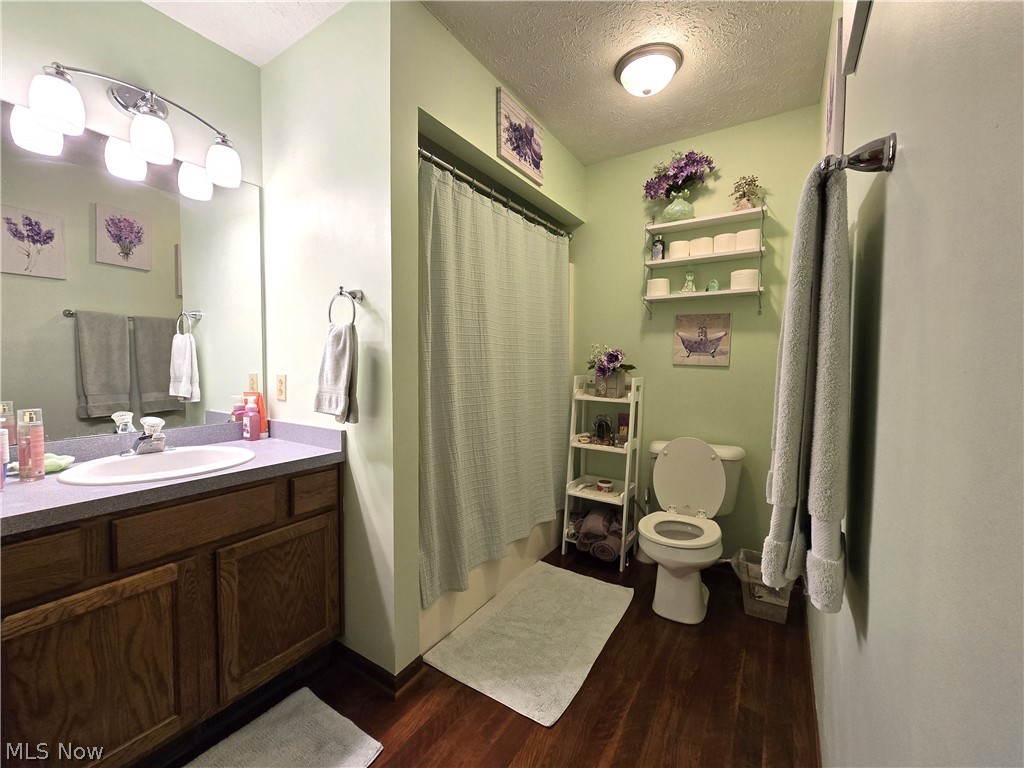 115 N Crestview Drive Creston OH 44217