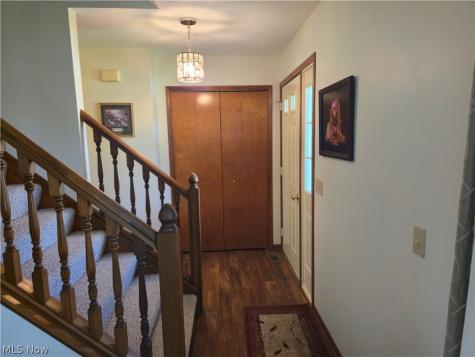 115 N Crestview Drive Creston OH 44217