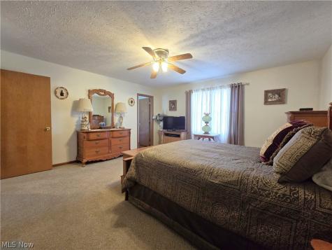 115 N Crestview Drive Creston OH 44217