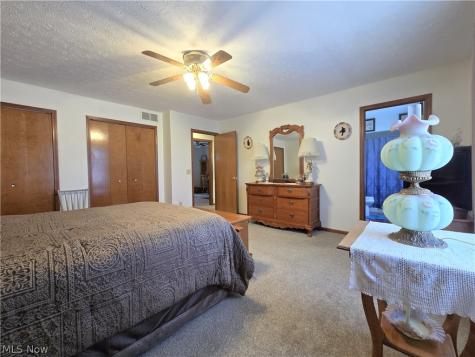 115 N Crestview Drive Creston OH 44217