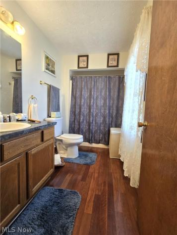 115 N Crestview Drive Creston OH 44217