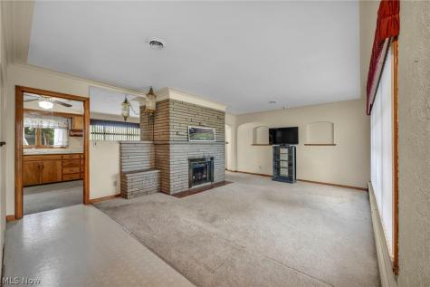 1030 Hillsdale Avenue Lorain OH 44052