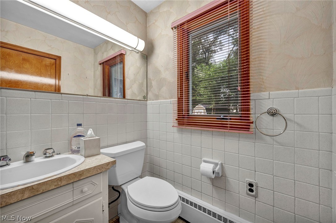 1030 Hillsdale Avenue Lorain OH 44052