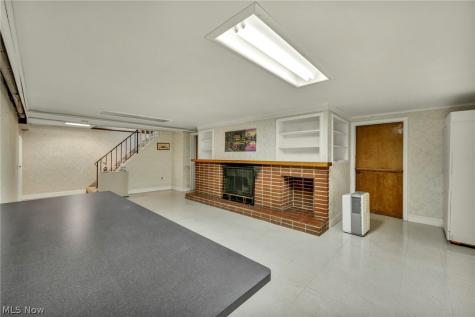 1030 Hillsdale Avenue Lorain OH 44052