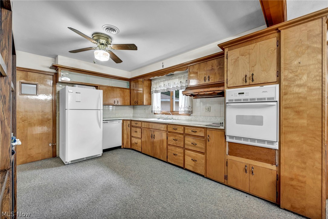 1030 Hillsdale Avenue Lorain OH 44052