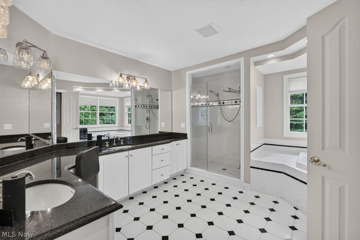 16675 Anne Lane Chagrin Falls OH 44023