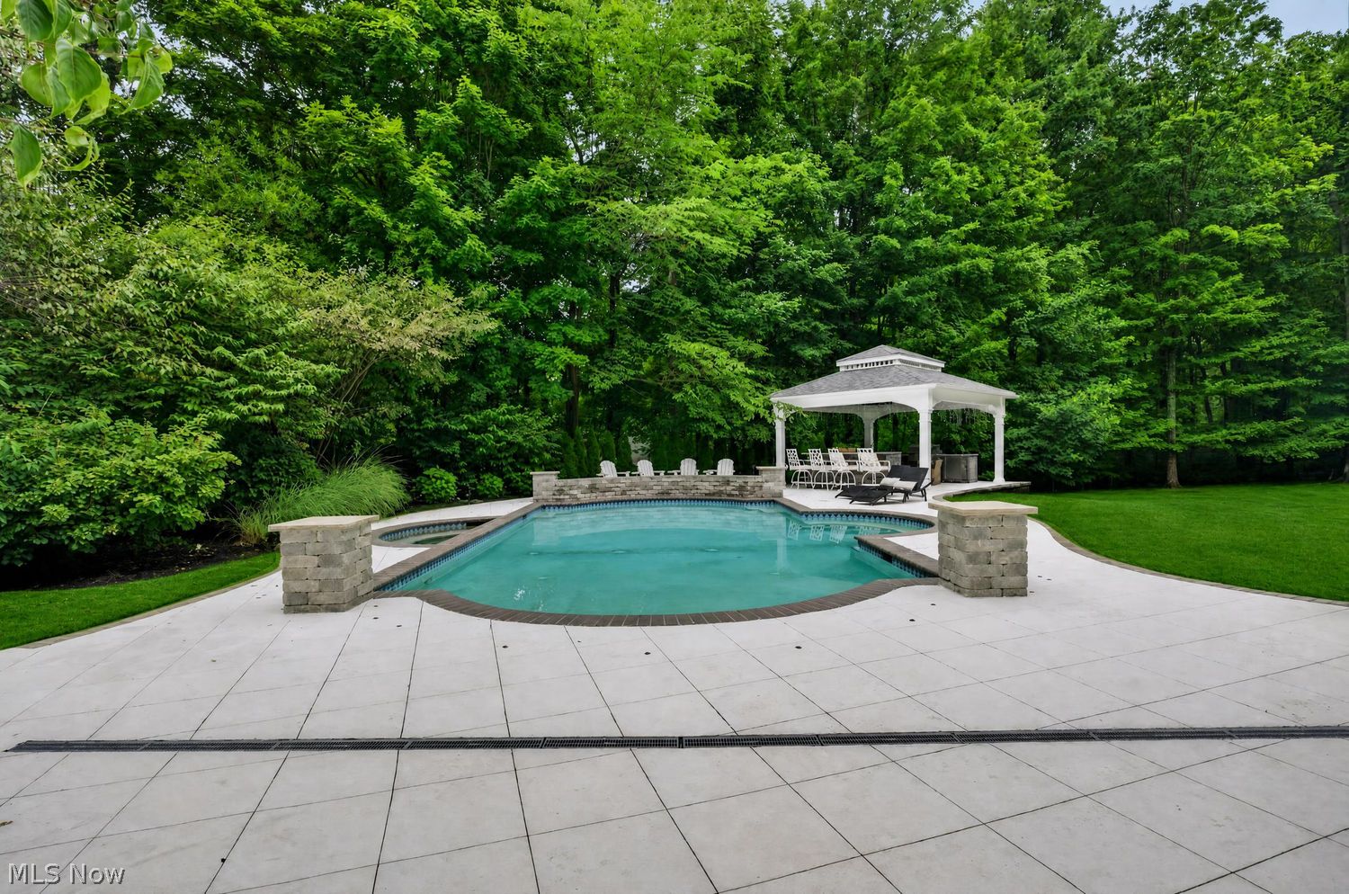 16675 Anne Lane Chagrin Falls OH 44023