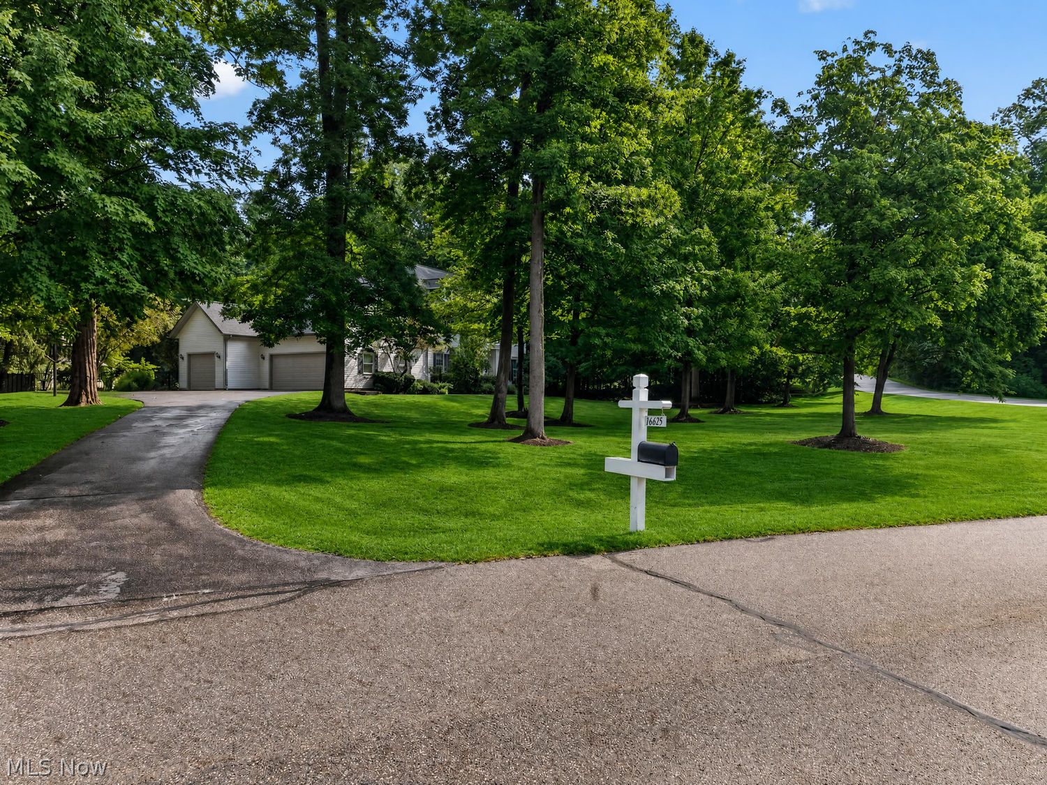 16675 Anne Lane Chagrin Falls OH 44023