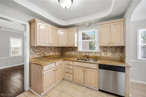 3889 Grenville Road University Heights OH 44118