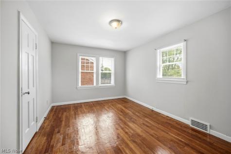 3889 Grenville Road University Heights OH 44118