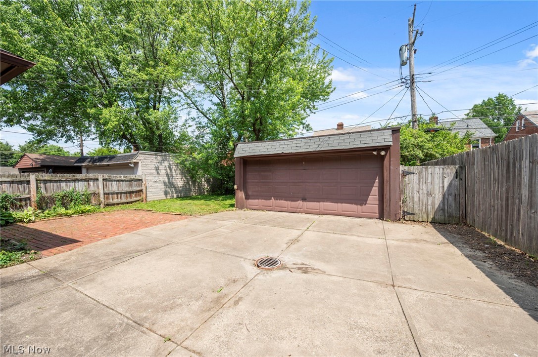 3889 Grenville Road University Heights OH 44118
