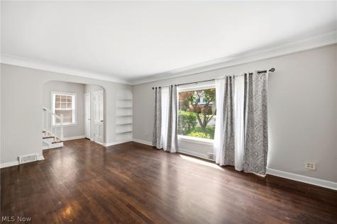 3889 Grenville Road University Heights OH 44118