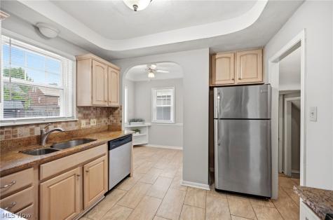 3889 Grenville Road University Heights OH 44118