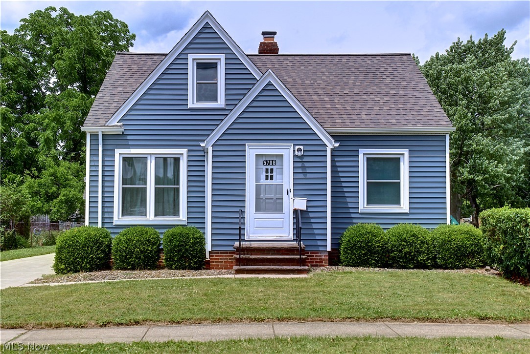 5708 Stickney Avenue Cleveland OH 44144