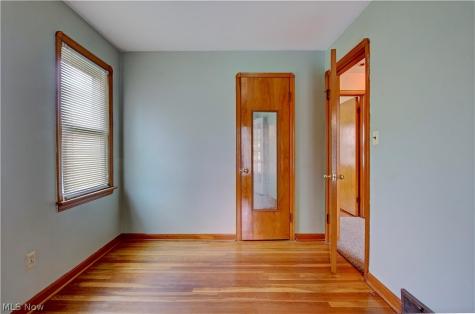 5708 Stickney Avenue Cleveland OH 44144
