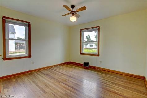 5708 Stickney Avenue Cleveland OH 44144