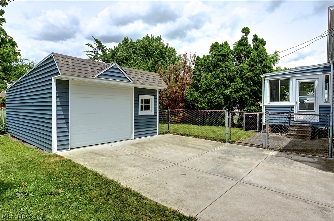 5708 Stickney Avenue Cleveland OH 44144
