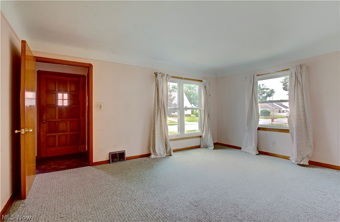 5708 Stickney Avenue Cleveland OH 44144