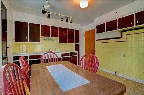 5708 Stickney Avenue Cleveland OH 44144