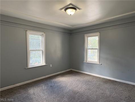 63 Rosalind Court Akron OH 44304