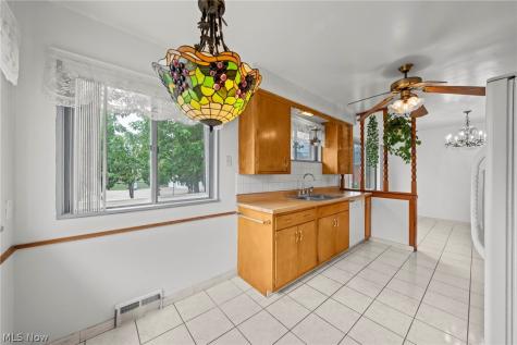 20707 Hilliard Boulevard Rocky River OH 44116