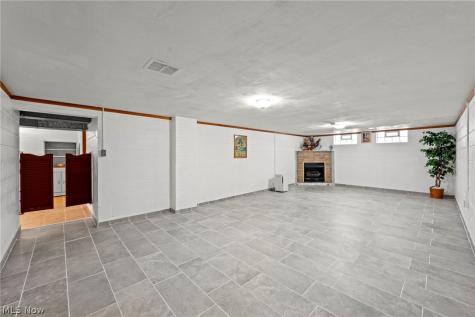 20707 Hilliard Boulevard Rocky River OH 44116