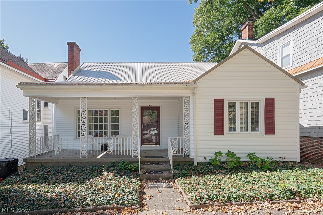 415 Fourth Square Marietta OH 45750