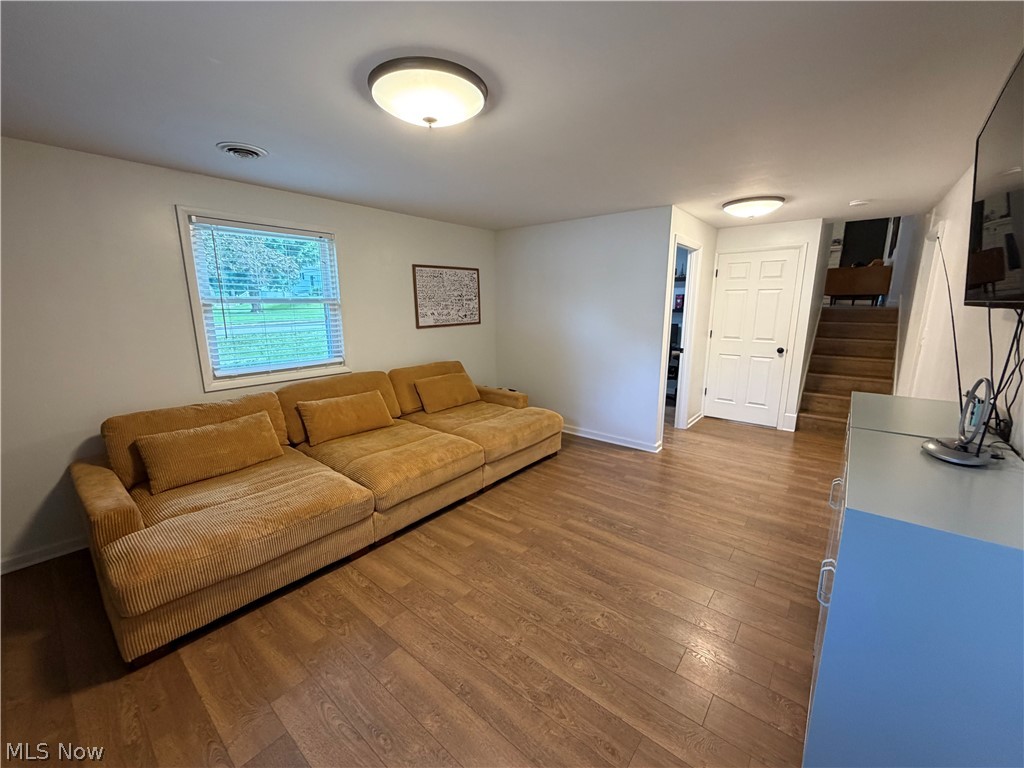 327 Kingwood Columbiana OH 44408