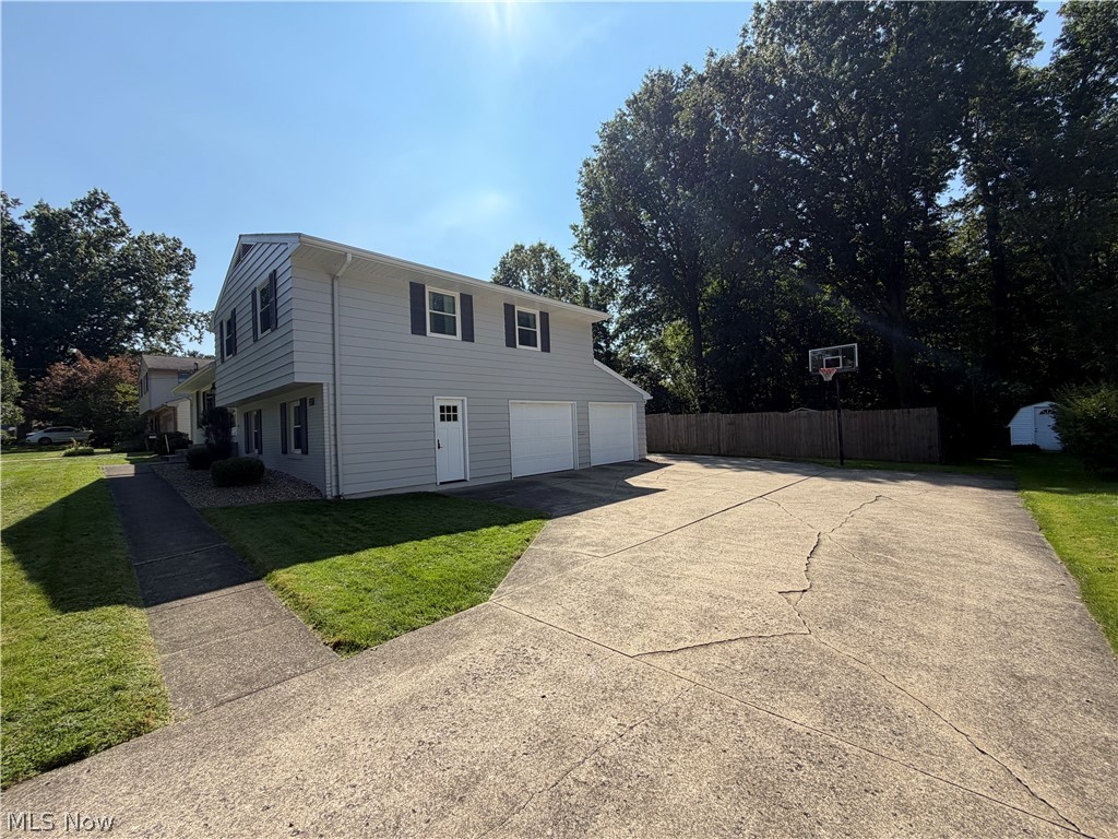 327 Kingwood Columbiana OH 44408