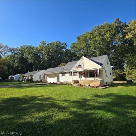 42108 Emerson Court Elyria OH 44035