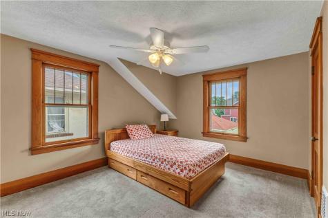 967 Mildred Avenue Lorain OH 44052