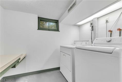 967 Mildred Avenue Lorain OH 44052