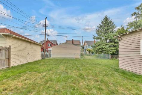 967 Mildred Avenue Lorain OH 44052