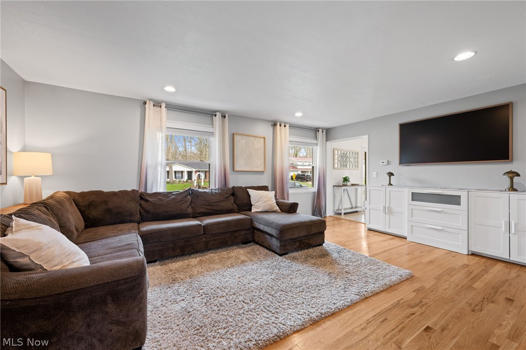 1410 Mockingbird Trail Stow OH 44224
