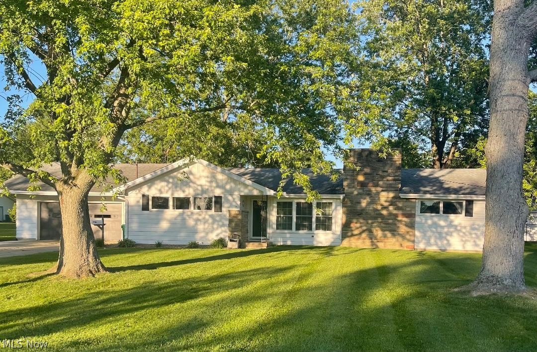 230 S Elm Jefferson OH 44047
